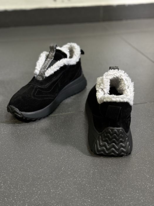 Кросівки жіночі утеплені