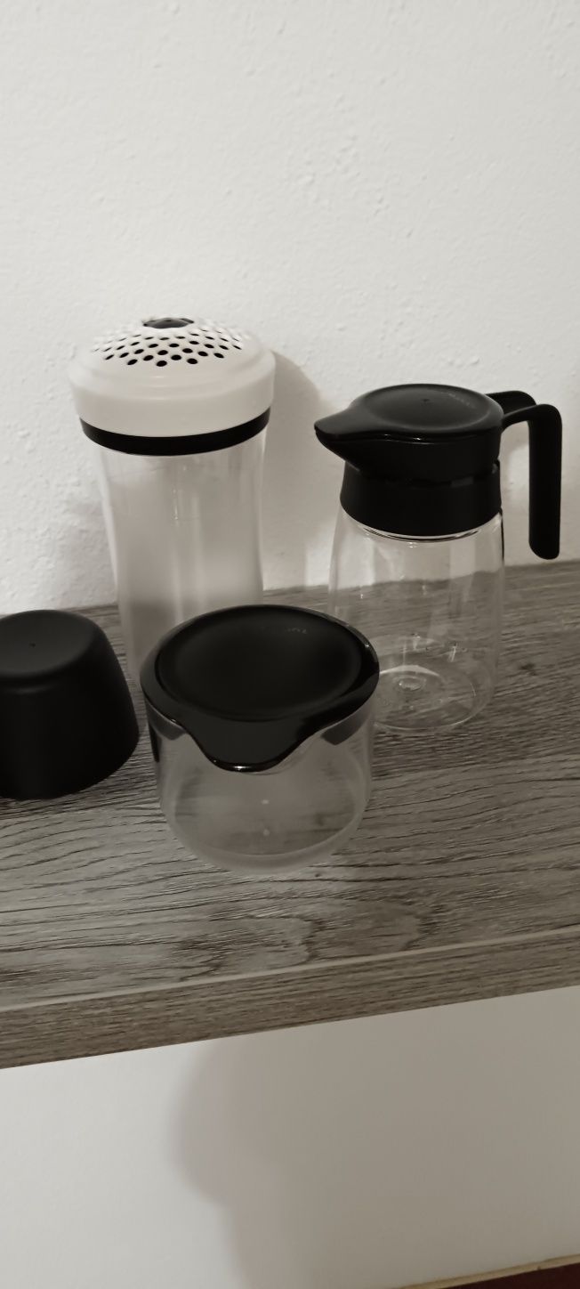 Conjunto de pequeno almoço tupperware