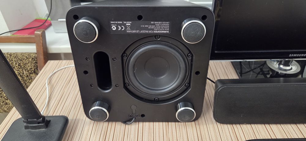 Саундбар, акустика для ПК RAZER Leviathan V1