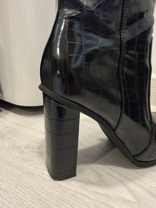 Botas Cuccoo tamanho 38.5