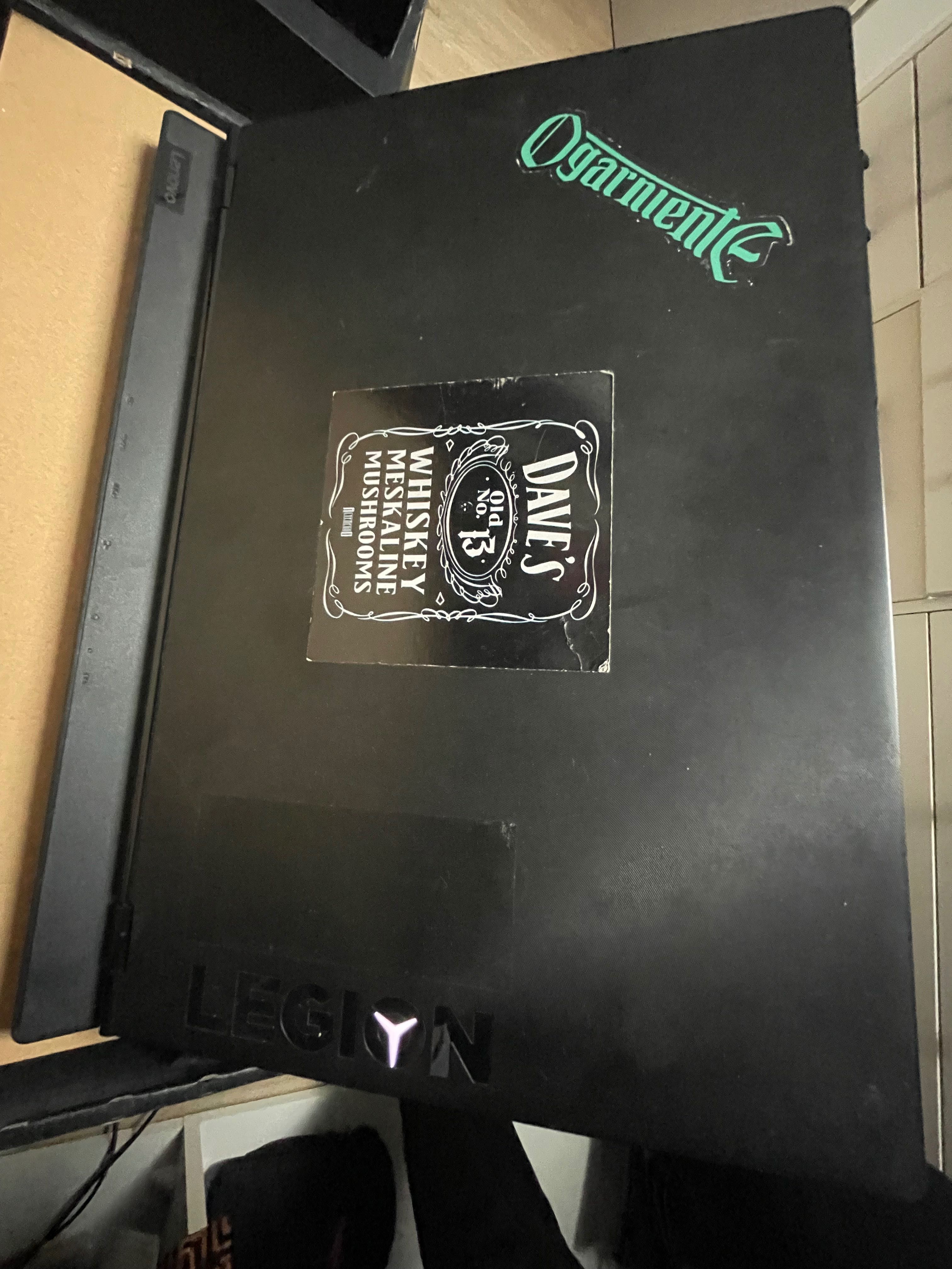 Lenovo Legion 15iCH Intel i7-8750H 1000 GB HDD 512 SSD