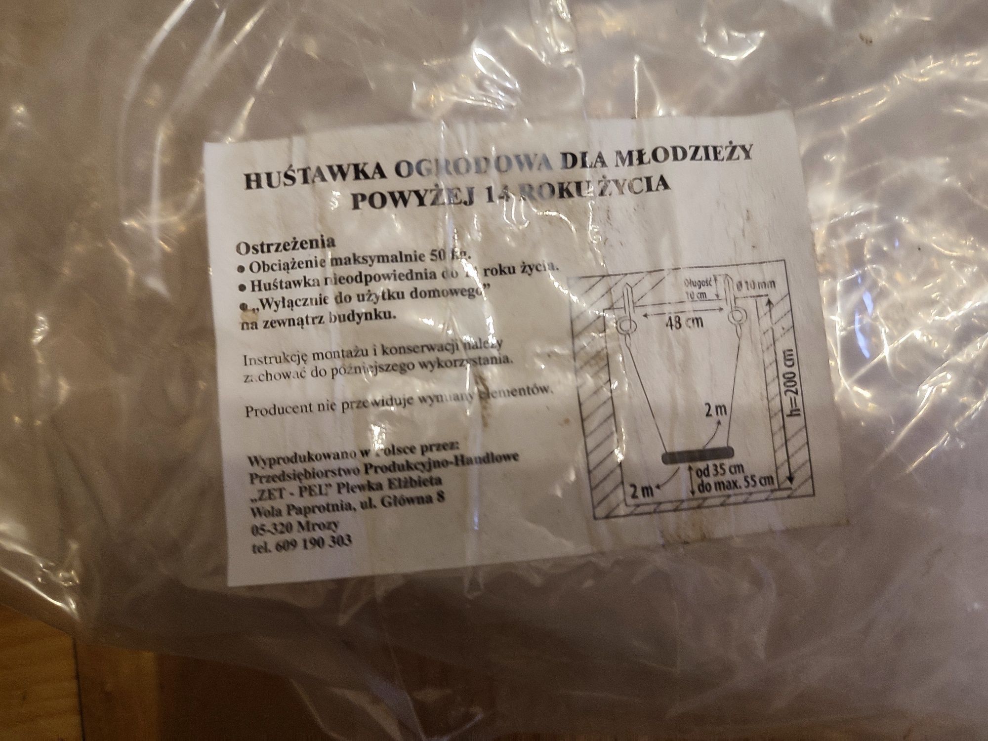 Nowa huśtawka ogrodowa dla młodzieży