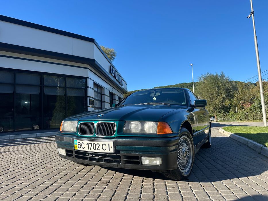 BMW 320I 2,0 автомат 1996р