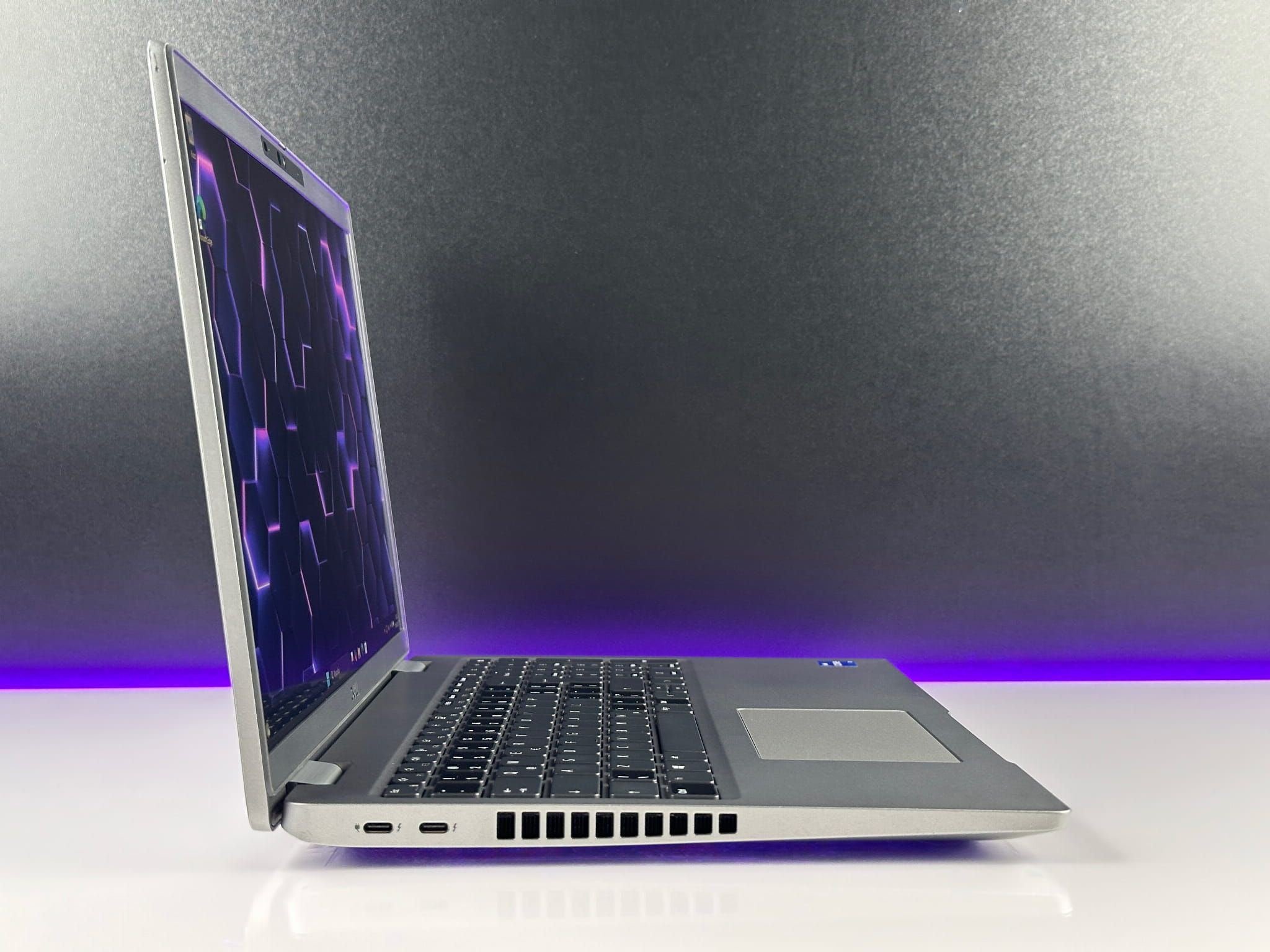 Laptop DELL Precision 3560 | i7-1165G7 / FHD DOTYK / T500 / gwarancja