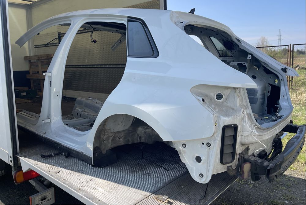Audi A3 8Y  RS3 ćwiartka tył bok błotnik dach slupek