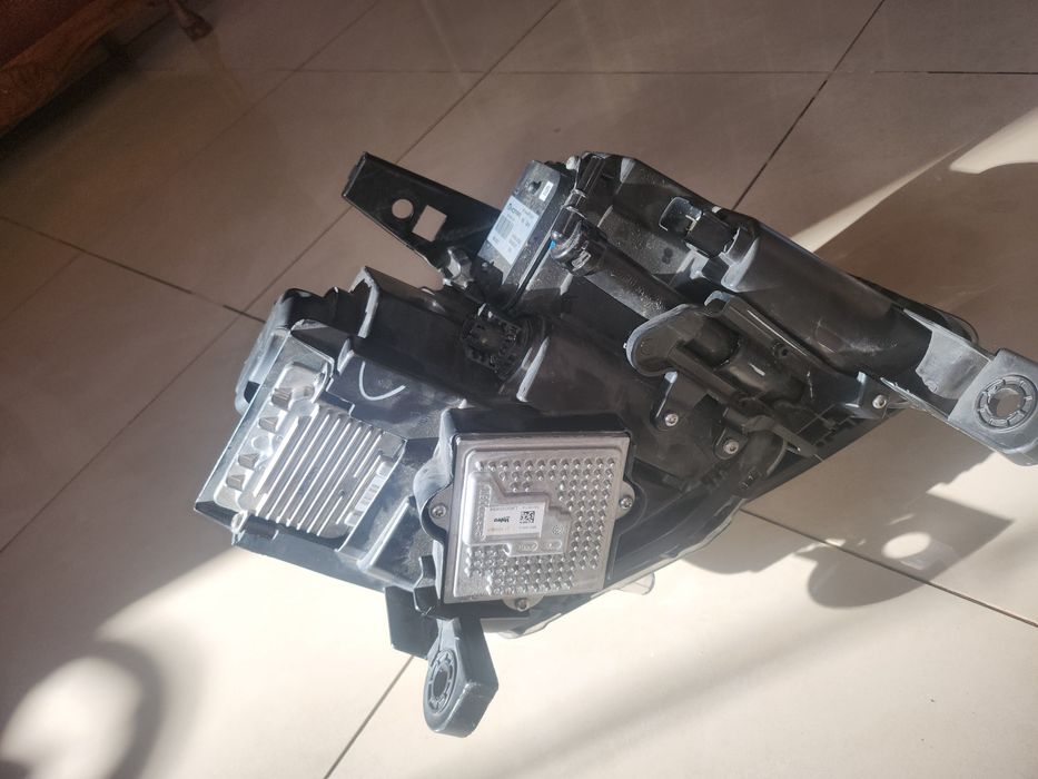 Lampa Lewa Jeep Grand Cherokee wk2xenon kompletny orginal