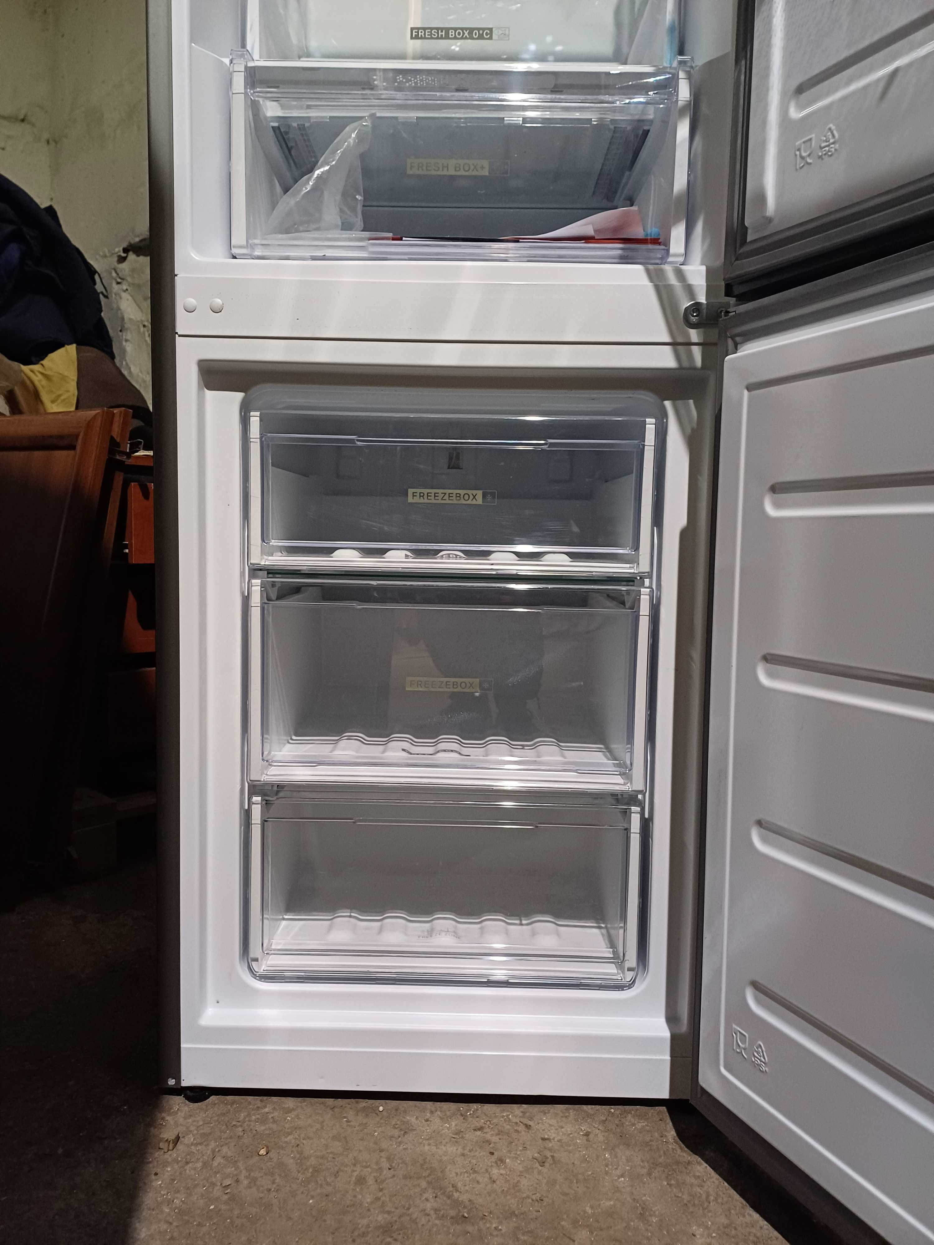 Холодильник Whirlpool W5 921C OX (201 см) з Європи