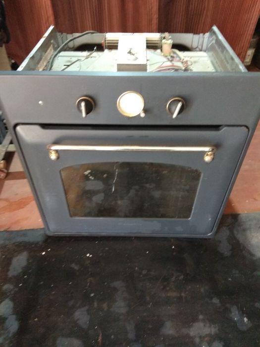 Духова шафа на запчастини.