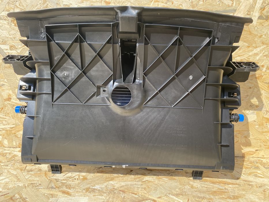 Касета радіатора Tesla Y/3