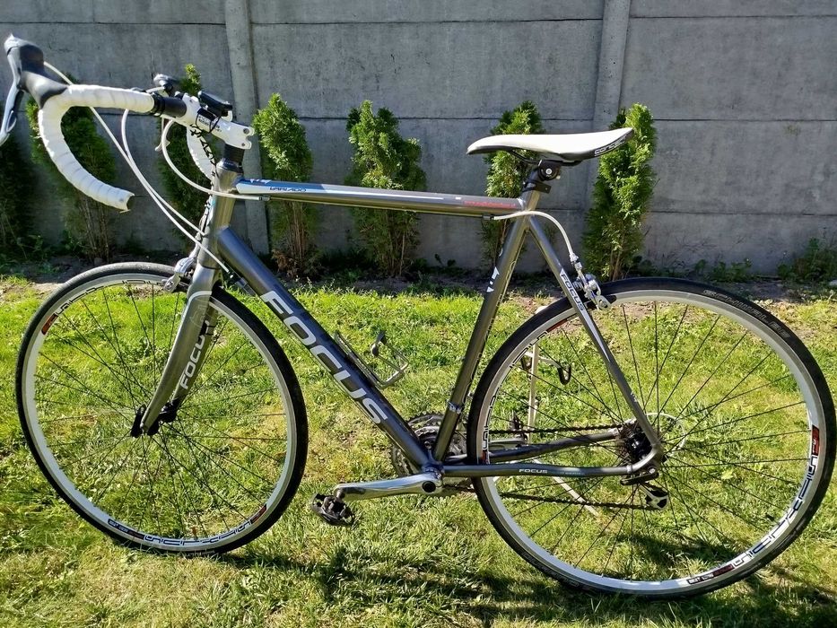 Rower Szosowy FOCUS VARIADO Koła 28 Cali Rama 60 cm 23,5 cal