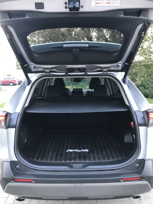 Toyota rav4 гібрид