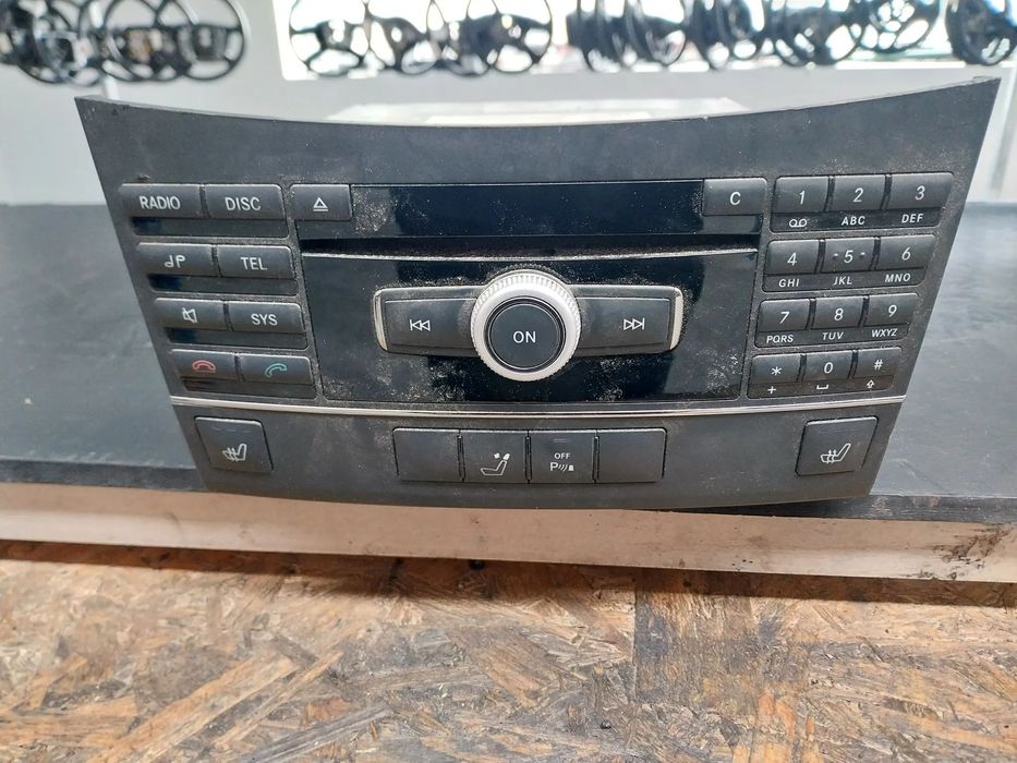 Radio Mercedes W212 ano 2009 Ref: A2129069900