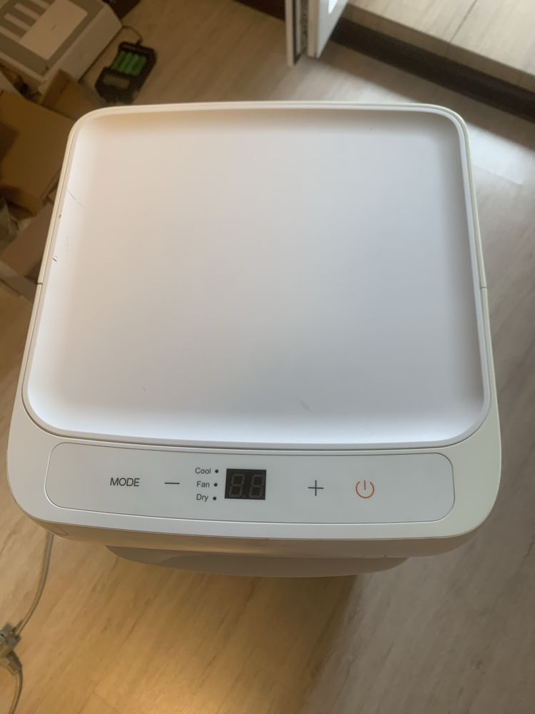 Продам Мобильный кондиционер ARDESTO ACM-09CRN7