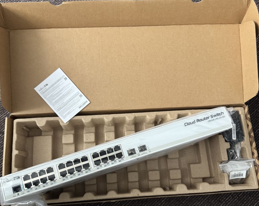 MikroTik Cloud Router CRS326-24G-2S+RM