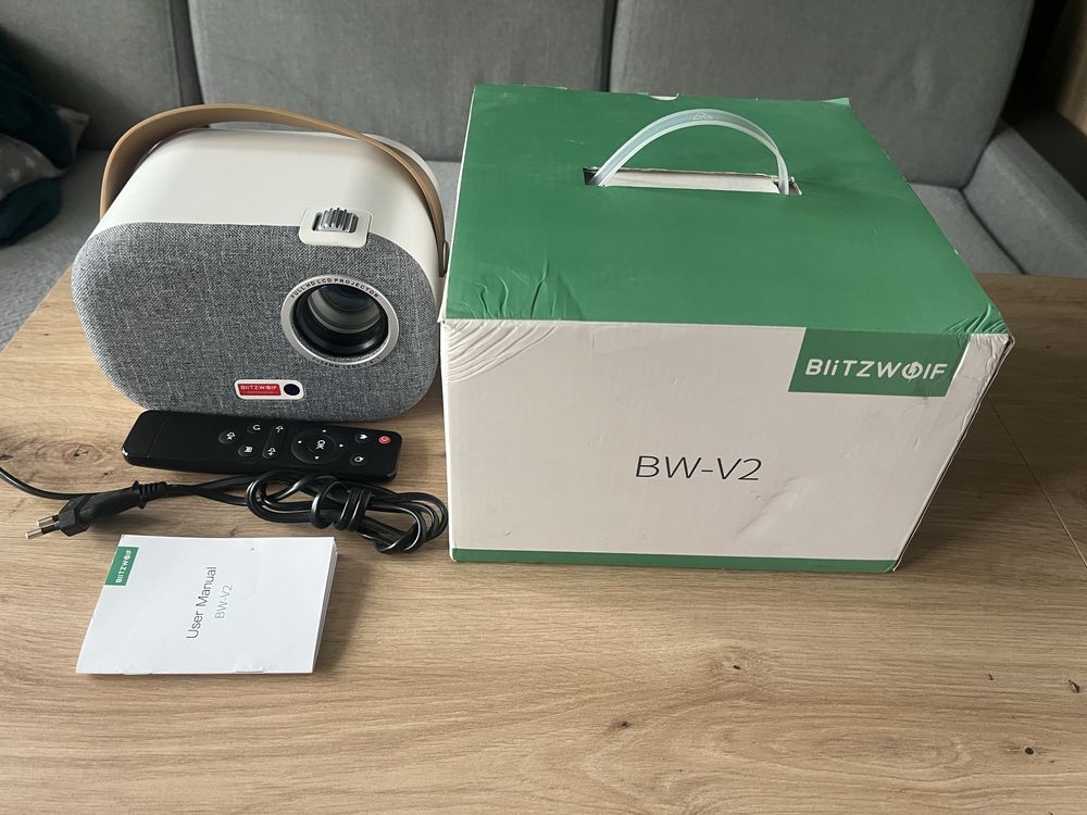 Projektor Blitzwolf BW-V2 stan bdb