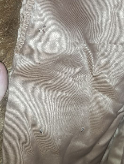 .Продам. . шубу.