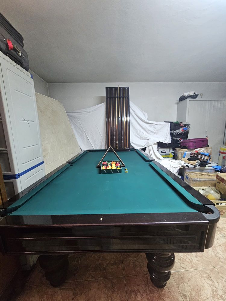Mesa de Bilhar em muito bom estado