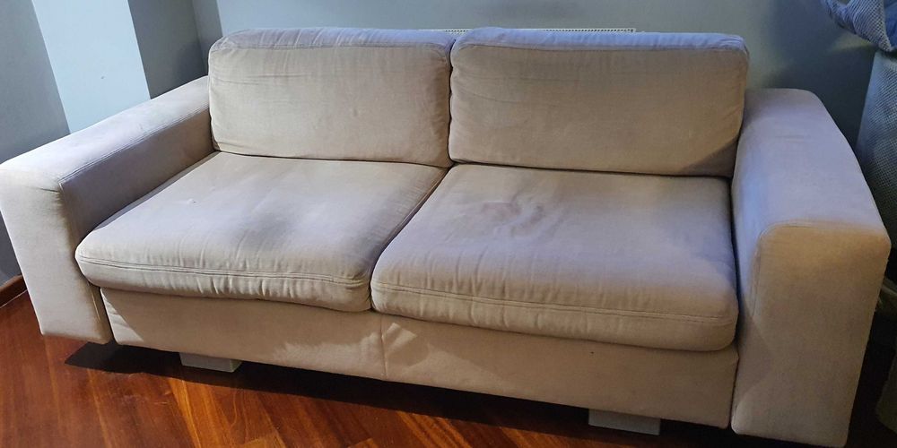 Oddam za darmo dwie kanapy - 3 i 2 osobowa