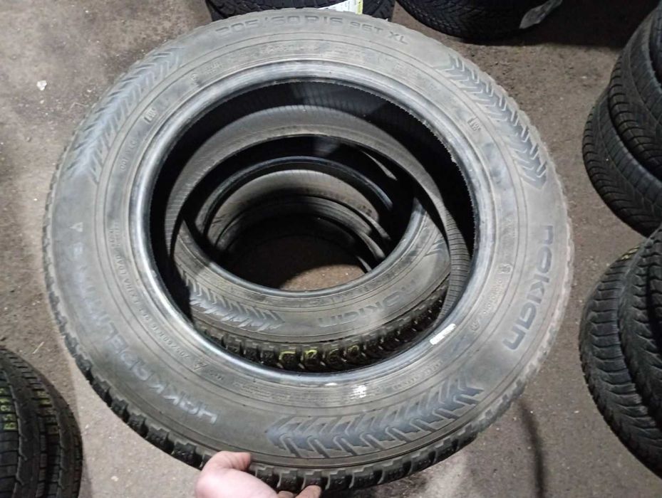 Шини вживані 4 шт. зимові б/у 205/60 R16 Nokian hakkapelita 8 8mm Cb60