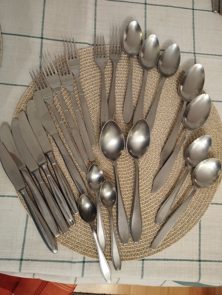 Sztućce HEFRA. Vintage PRL. Cześć z napisem Gastronomia i WSS Społem.