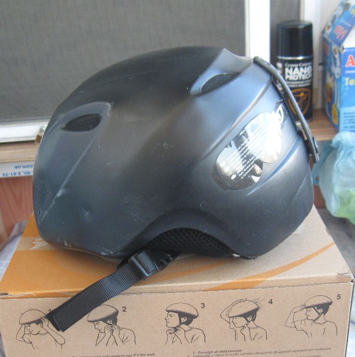 ДЕТСКИЙ зимний горнолыжный шлем Giro Slingshot