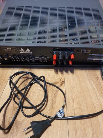 NAD 3130 amplifier stereo