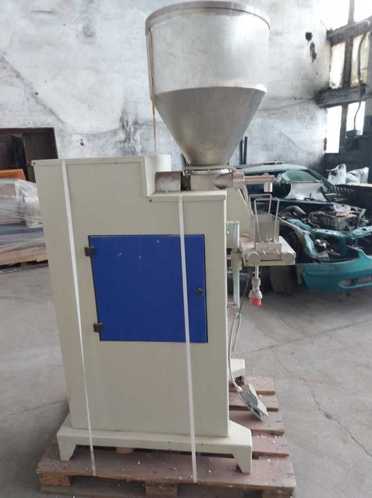 Maszyna Do Materiałów Sypkich z Wagą Półautomatyczna