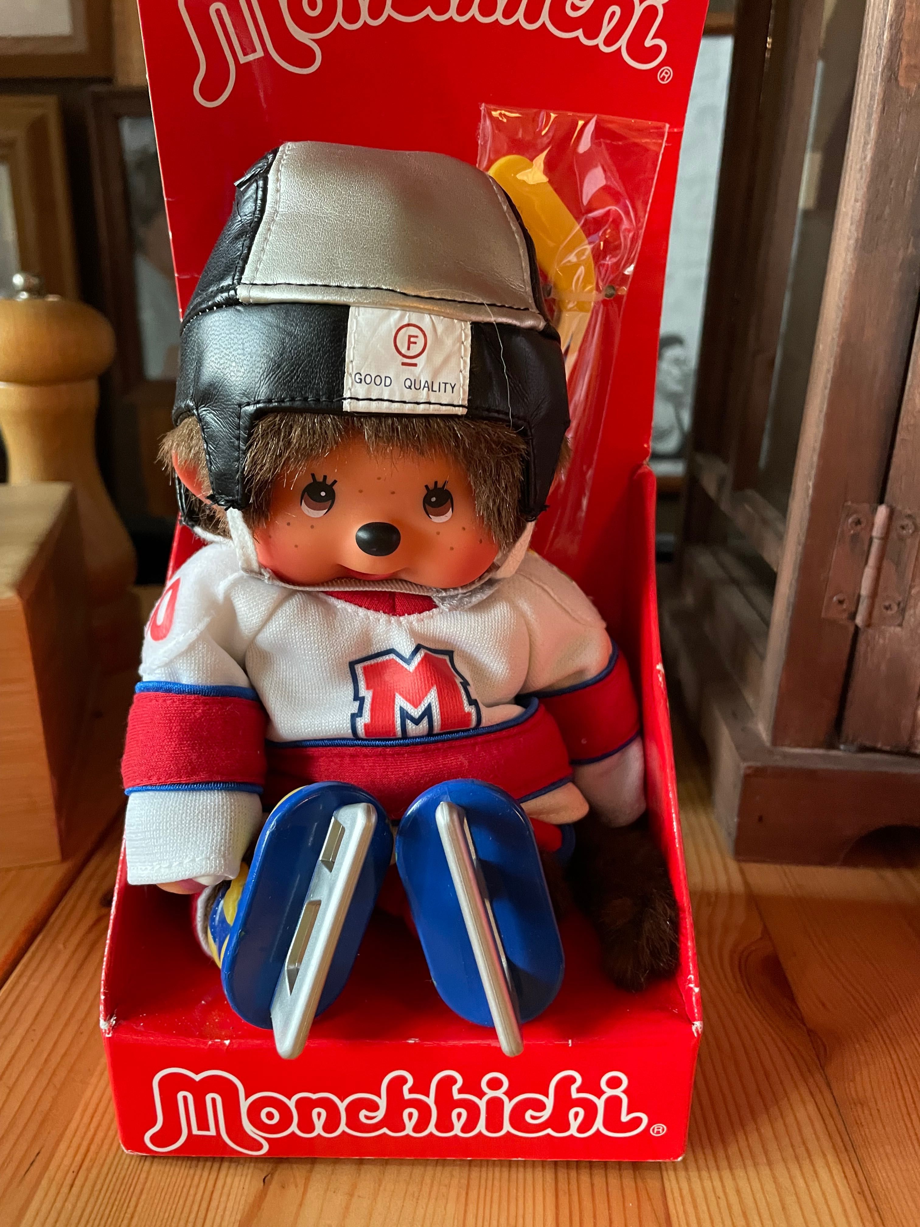 Unikat małpka Monchhichi hokeista