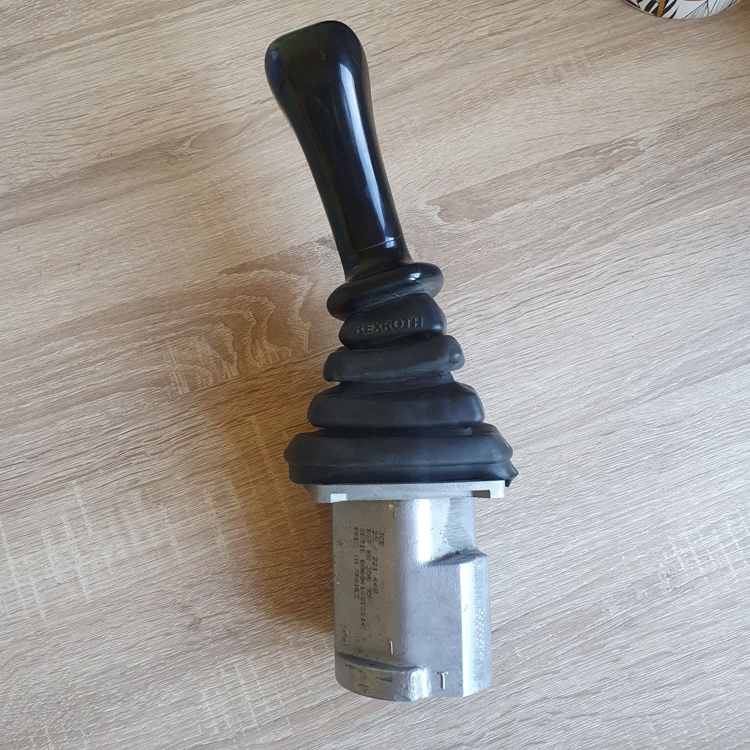 Joystick lewy do jcb 8060 rexroth - do regeneracji