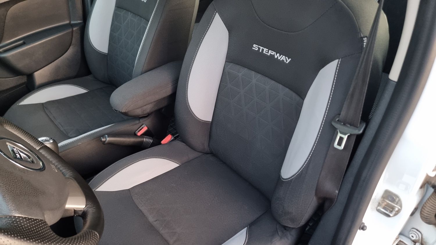 Дачія,Рено Сандеро Степвей.Dacia, Renault Sandero STEPWAY