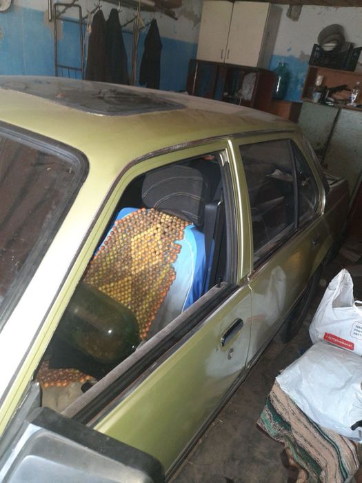 Opel ascona 1.6 АКПП