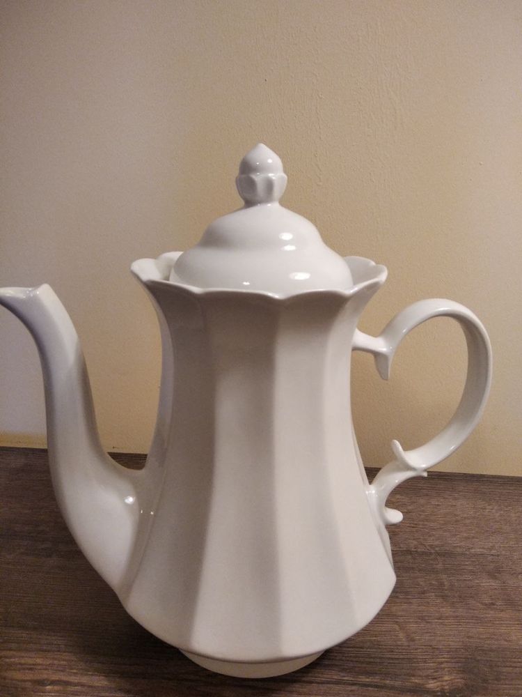 Кофейник заварник чайник для кофе белый фарфор 2,2 литра