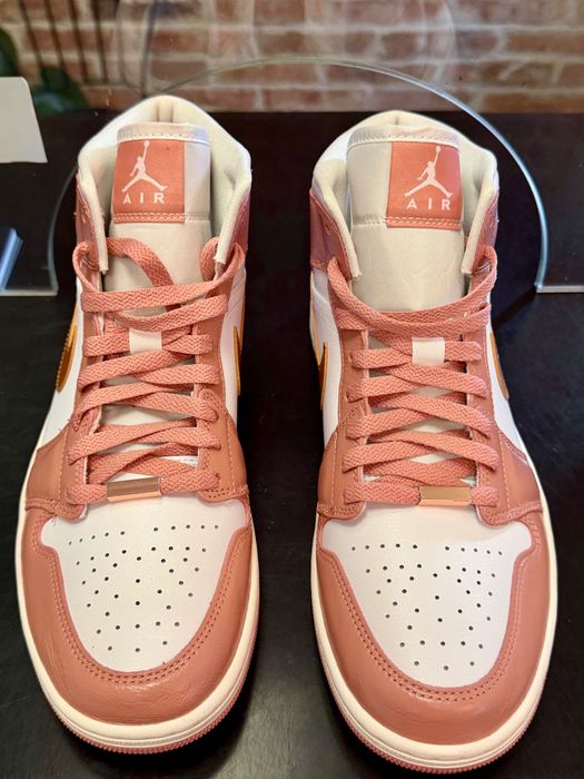 Buty Nike Air Jordan 1 MID SE WMNS "Red Stardust" FB9892- 670