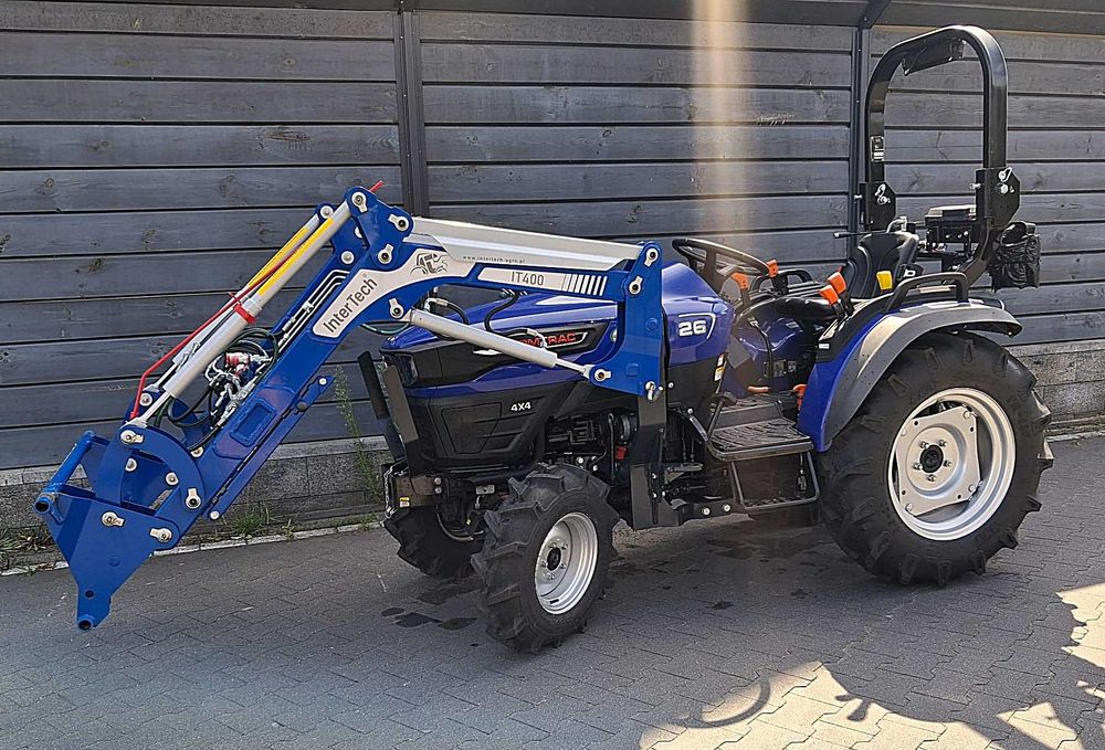 Ciągnik FARMTRAC 26 4WD z ładowaczem 24,7 KM używany rok 2023 zarejest