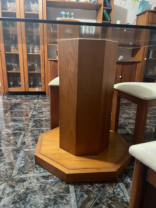 Mesa de Vidro com 6 cadeiras