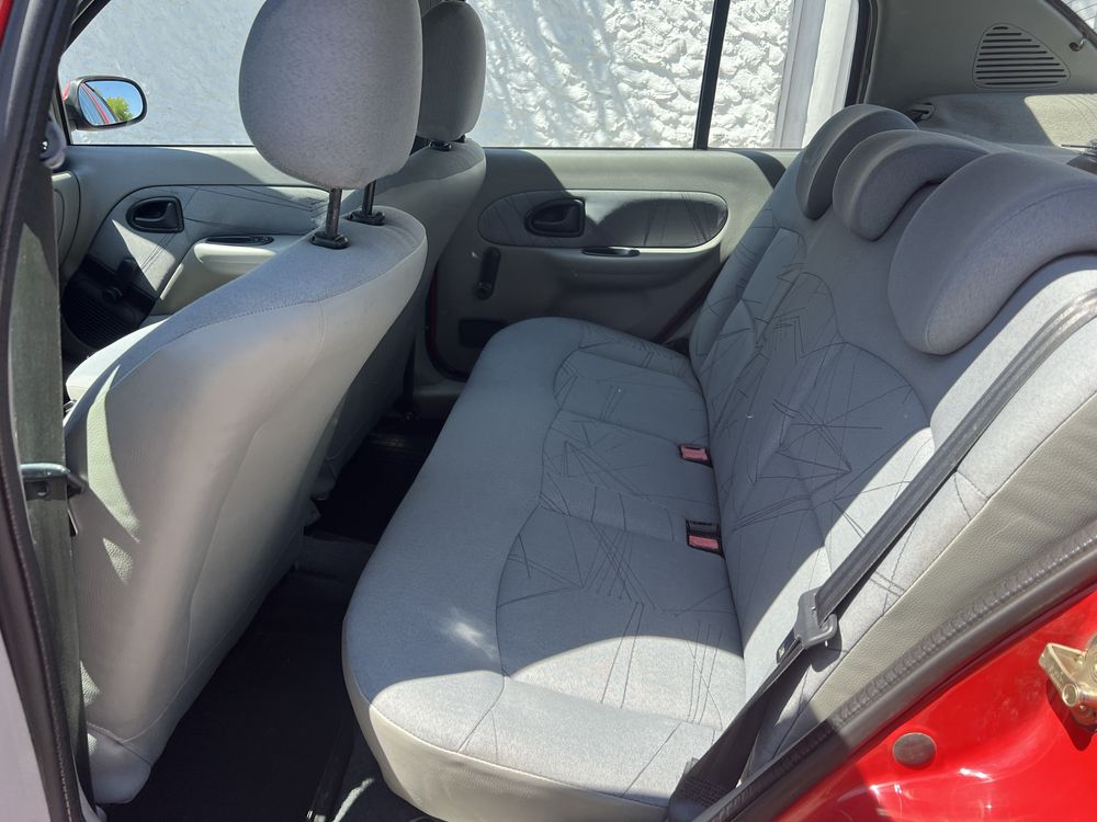 Renault Thalia 1.4 75KM Benzyna Polski Salon Niski Przebieg Zadbany