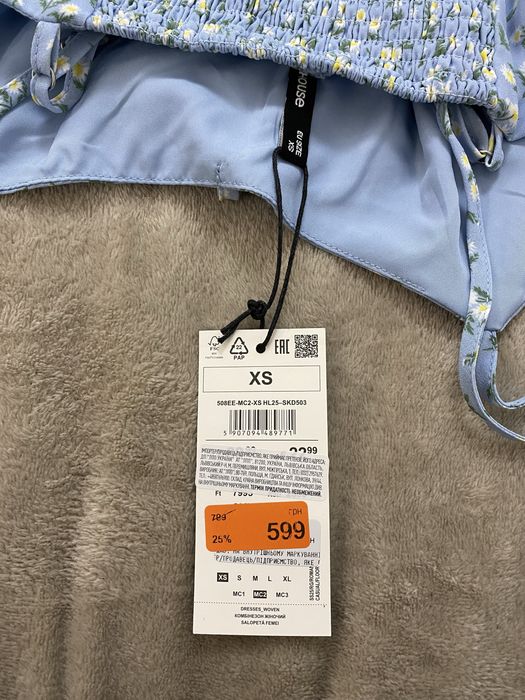 Нова літня сукня-комбінезон з шортиками