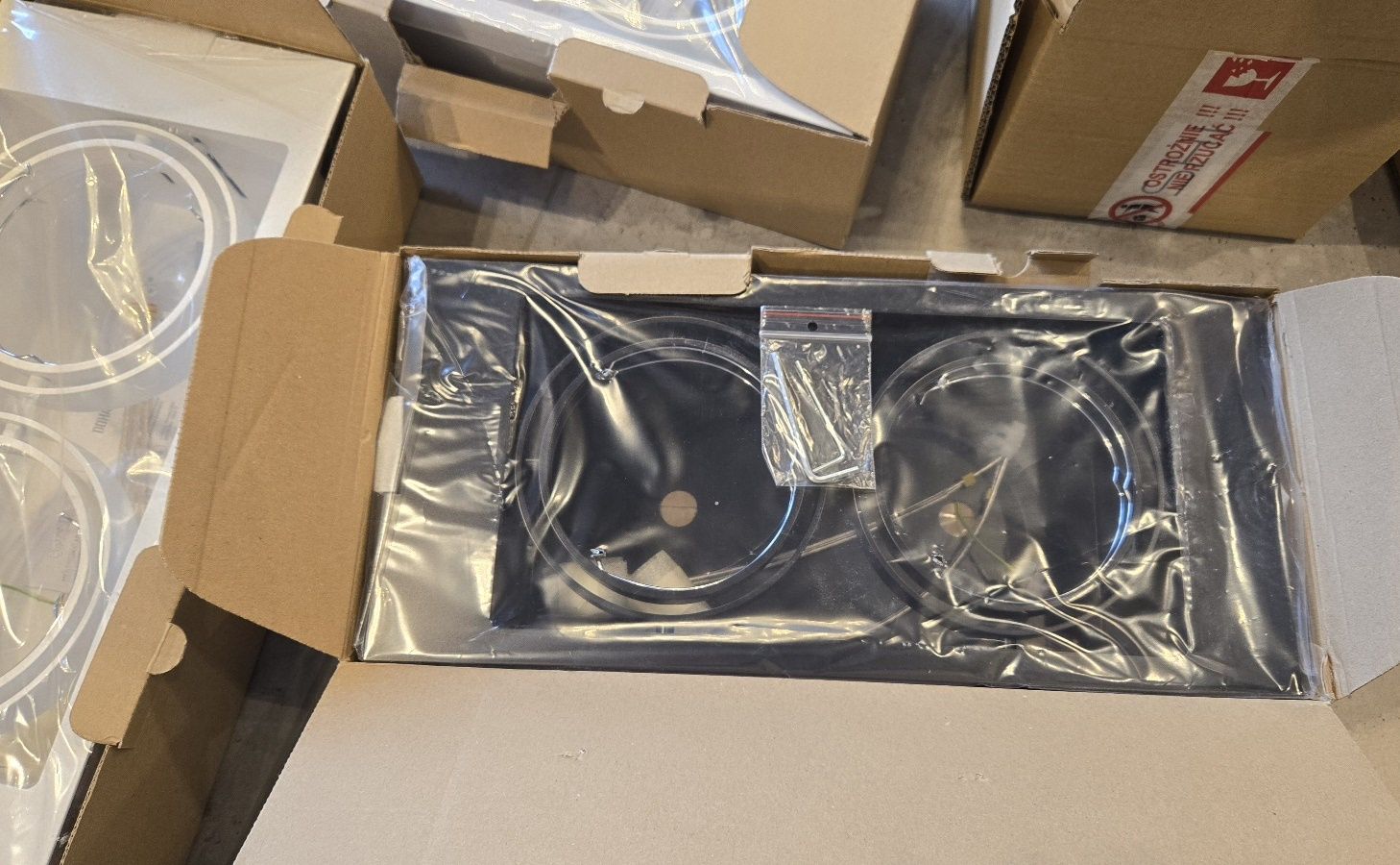 Lampy Shilo oprawa sufitowa MUKO FUSSA wpuszczamy