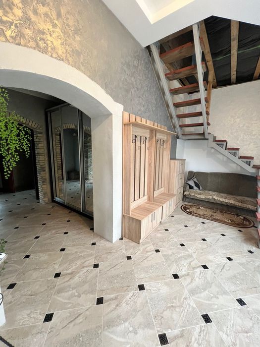 Продаж Будинку Судова Вишня