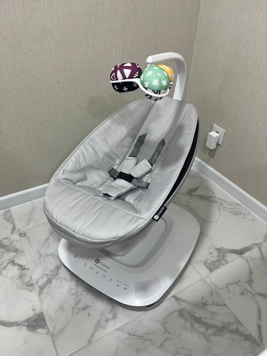 Оренда, прокат заколисуючого центру 4moms mamaRoo