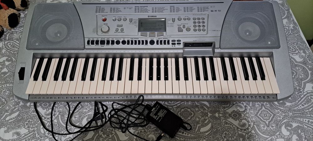 Piano/Orgão/Teclado YAMAHA PSR 450