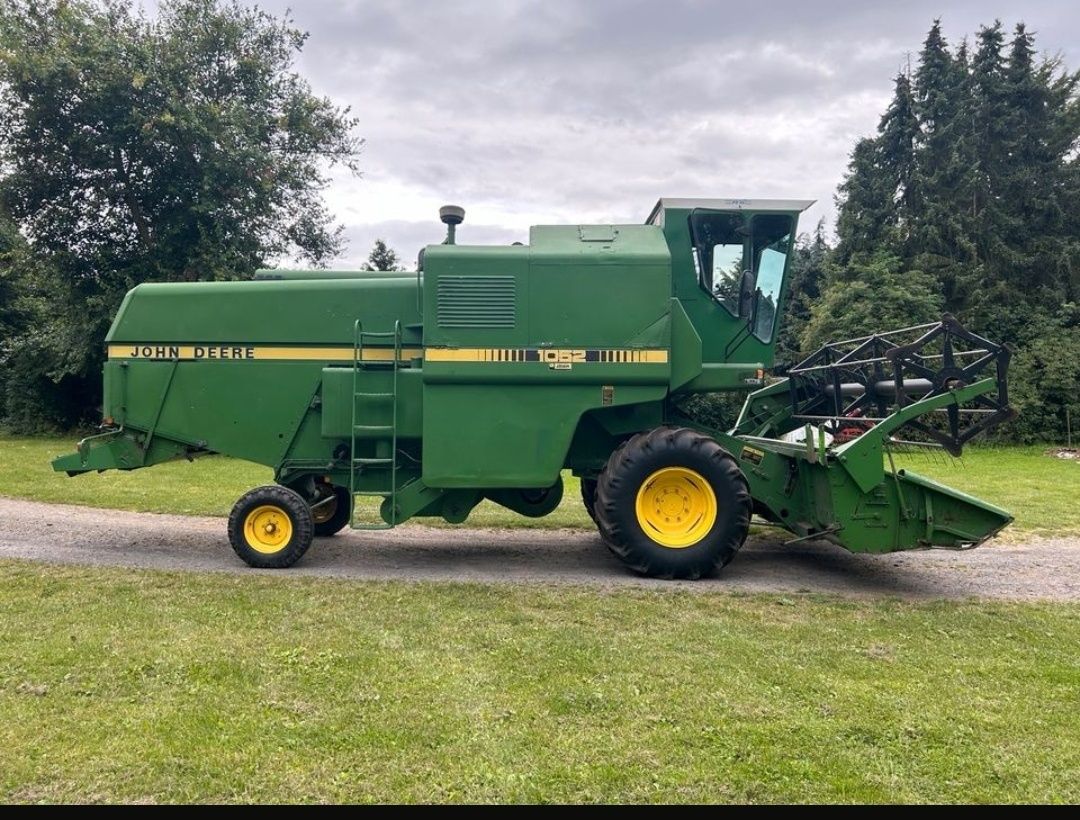 Комбайн свіжопригнаний John Deere 1052