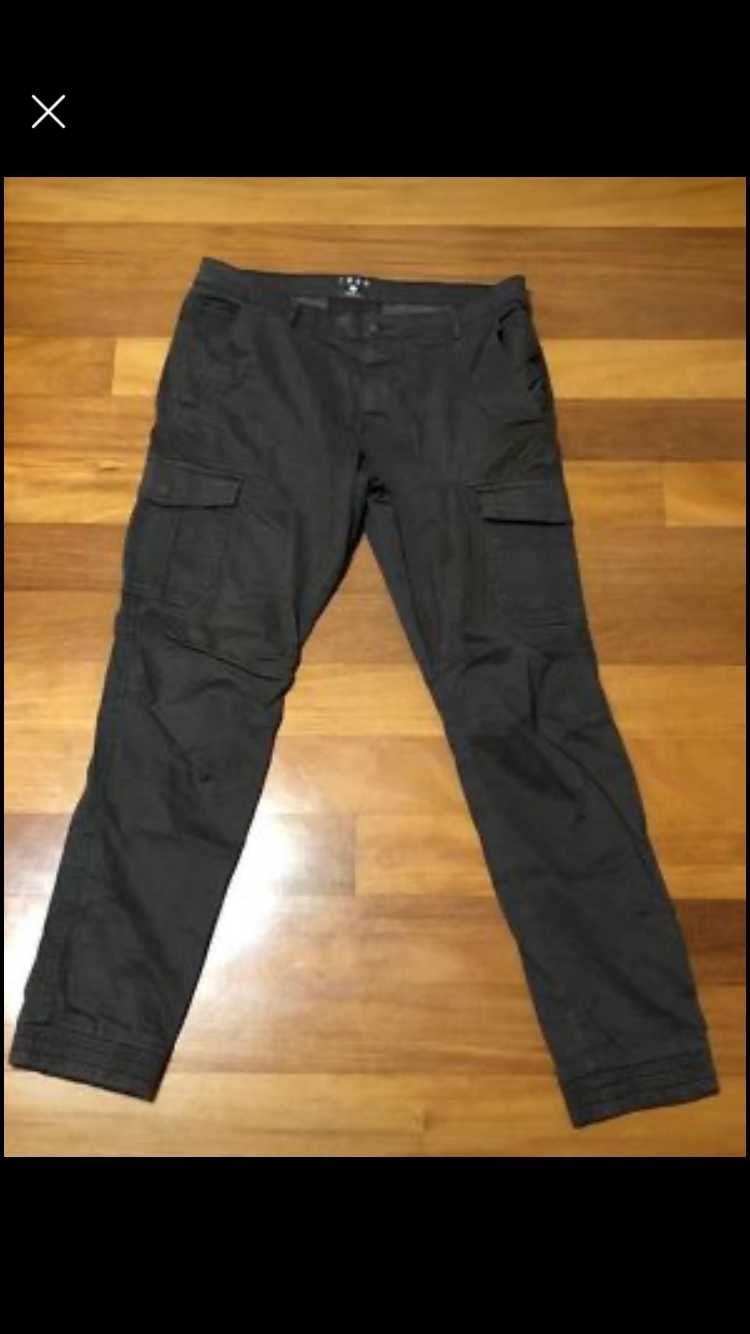 Calça cargo castanha escura (homem)