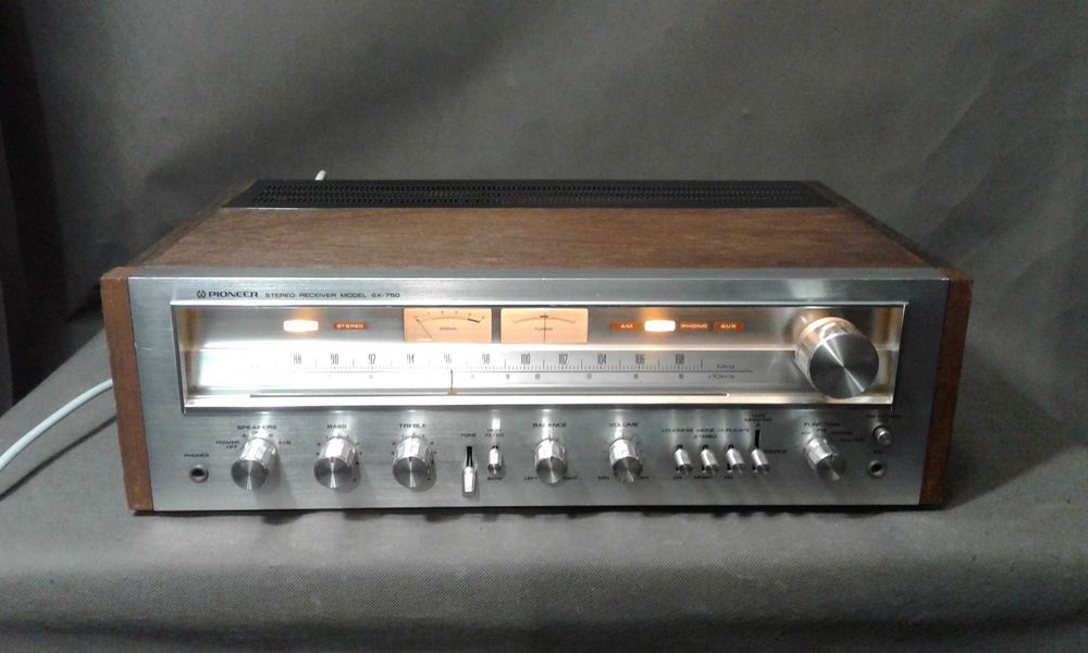 PIONEER SX-750, amplituner stereo vintage