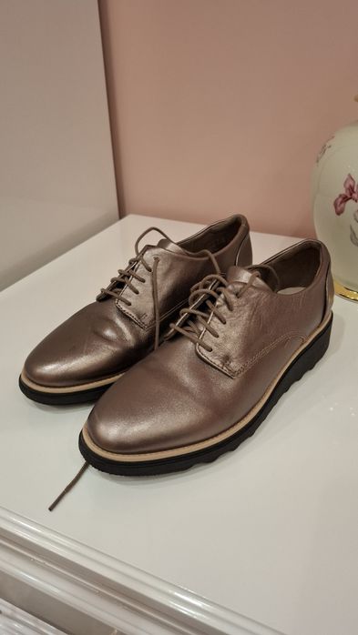 Туфлі  кларкси в дуже  гарному стані