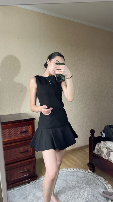 Сукня з цупкої тканини