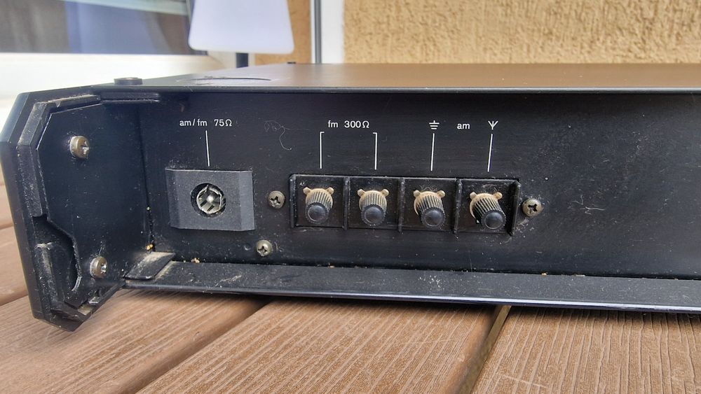 Tuner radiowy braun T2