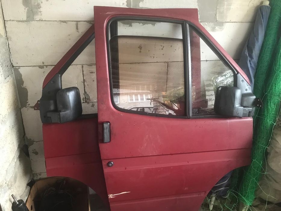 Продам двері форд транзит 2.5 дизель