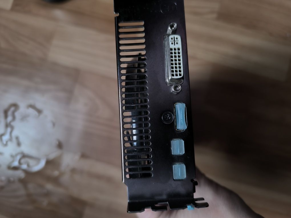 Видеокарта Ggigabyte gv-r7850c-2gd