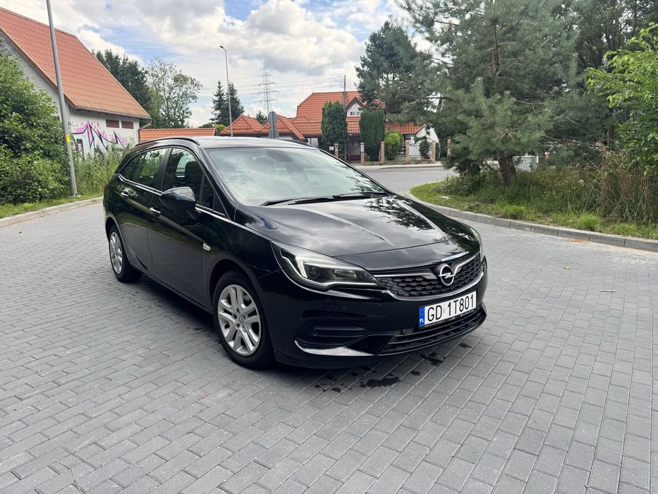Opel Astra bezwypadkowy PL salon FV23